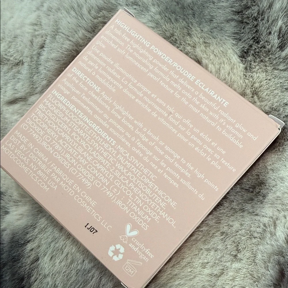 MOTD Highlighting Powder Lucid Moon *NEW*